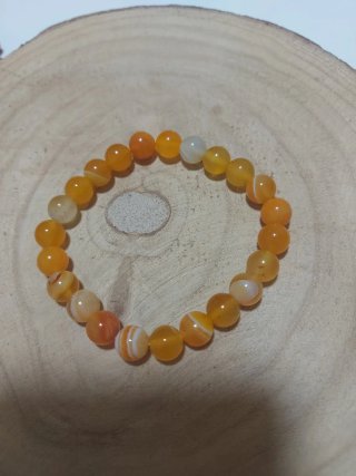 Pulsera de cuentas.