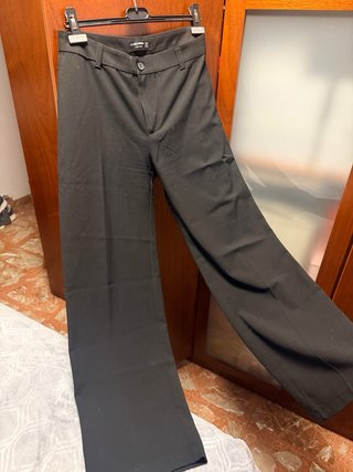Pantalón de traje recto negro