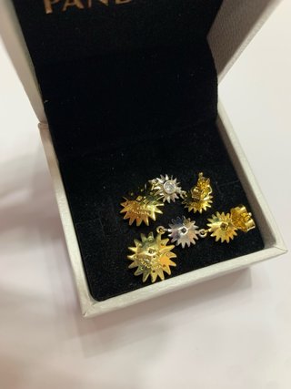 Pendientes Sol dorad y Plata pandora con caja