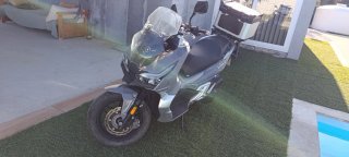 MH Motor VR10 125cc Maxi Scooter