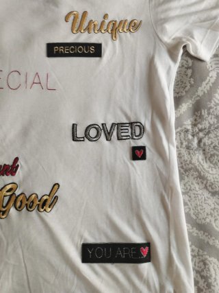 Camiseta Blanca con Mensajes