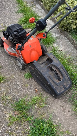 Cortacésped Husqvarna despiece.