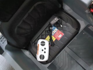 Coche teledirigido gris