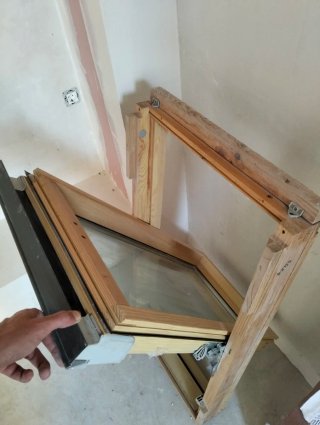 Ventana Velux Madera