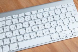 Teclado Inalámbrico Apple Plata/Blanco