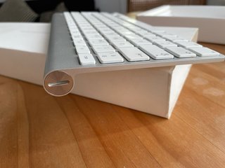 Teclado Inalámbrico Apple Plata/Blanco