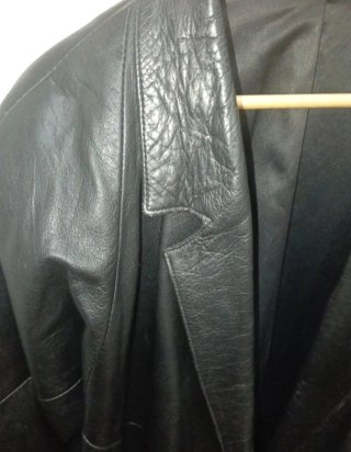 Chaqueta de cuero negra