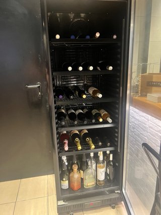 Nevera Vinoteca Grande Vitempus