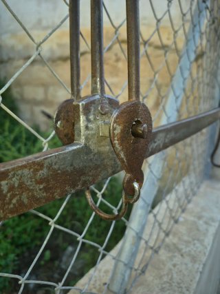 Balanza antigua de hierro