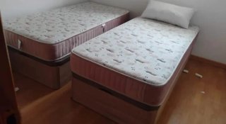 Canapé de madera blanco