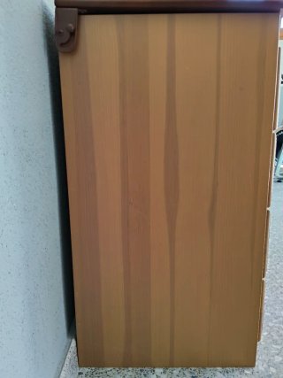 Cómoda infantil de madera con osito