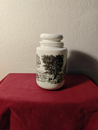 Bote de opalina con paisaje