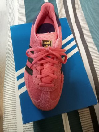 Adidas Gazelle rosas y negras