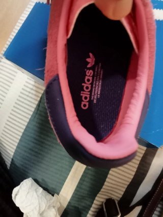 Adidas Gazelle rosas y negras