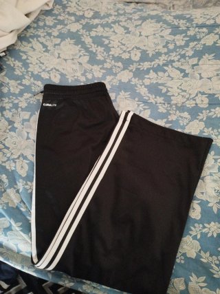 Pantalones chándal Adidas negros