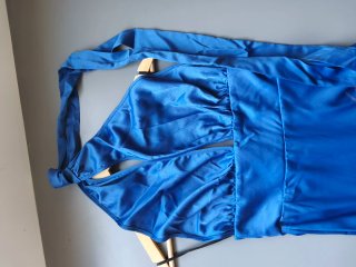 Vestido fiesta azul klein