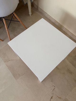 Tavolino bianco Ikea