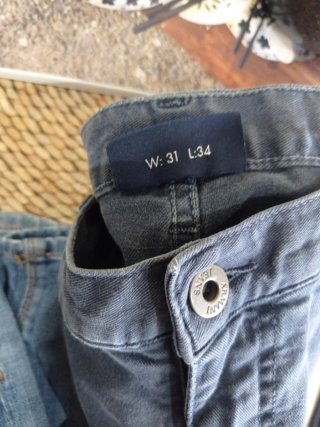Lote 2 Vaqueros Armani Talla 31