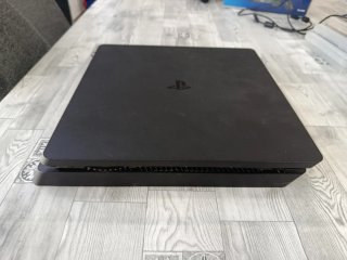 Consola Sony PS4 Slim Negra