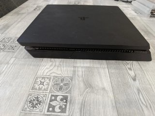Consola Sony PS4 Slim Negra
