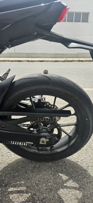 Honda CB125R Negra 2020