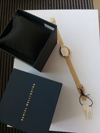 Reloj Daniel Wellingto  Ovalado
