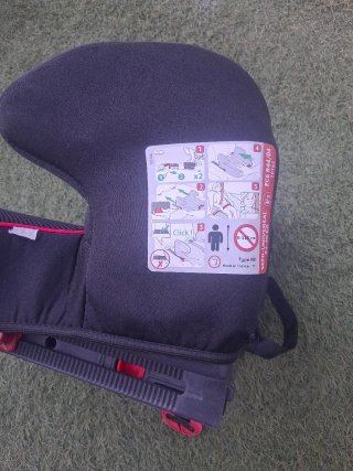 Alzador coche negro con ribete rojo