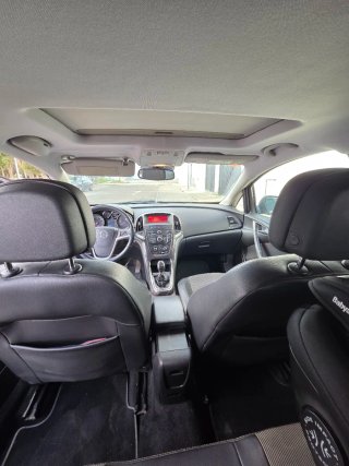 Opel Astra 2010