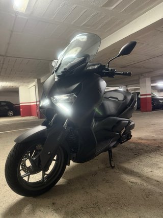 Yamaha XMax 125cc Negra/Gris