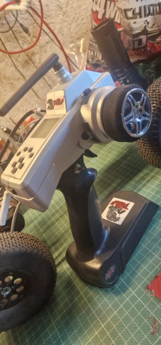 RC4WD Bully II MOA RTR Competition Crawler +Extras