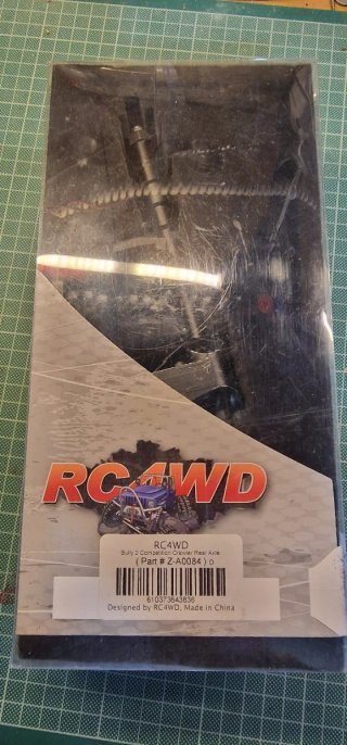 RC4WD Bully II MOA RTR Competition Crawler +Extras