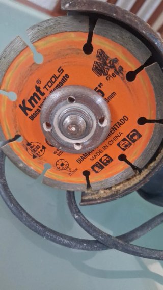 Amoladora Bosch GWS 7-125 Professional