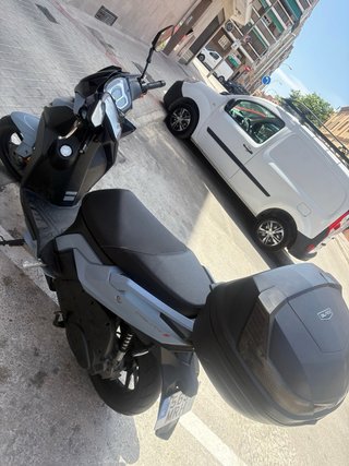 Vendo moto Kymco Agility  S. 2024 Gris