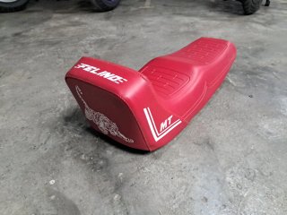 Sillín Derbi Varian MT Felino Rojo
