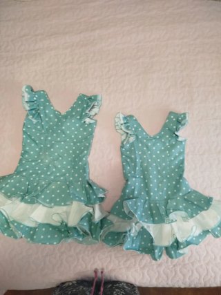 (LOTE)VESTIDOS DE FLAMENCAS CON ASESORIOS Y COMPLE