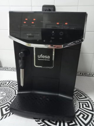 Cafetera Ufesa Supreme Barista Negra