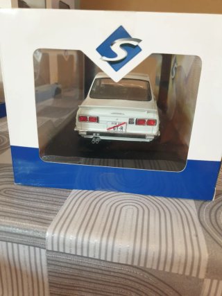 Coche de colección Solido Blanco