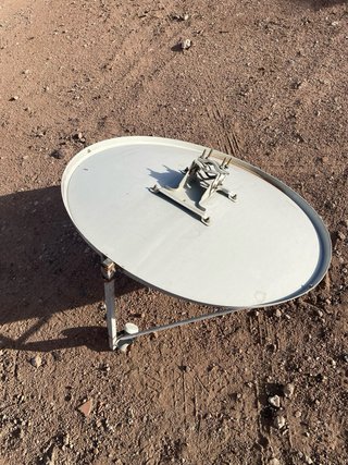 Antena Parabólica Grande