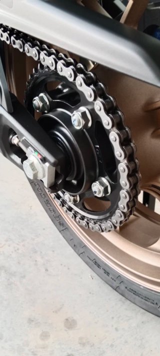 Honda CB650R Azul/Plata