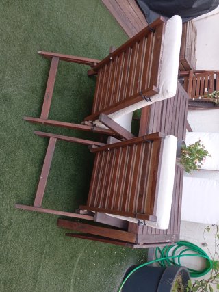 Mesa de jardín extensible + 4 sillas con cojines
