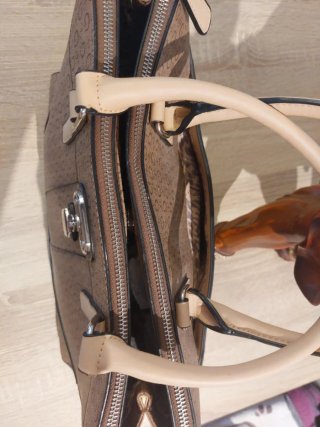 Precioso bolso GUESS