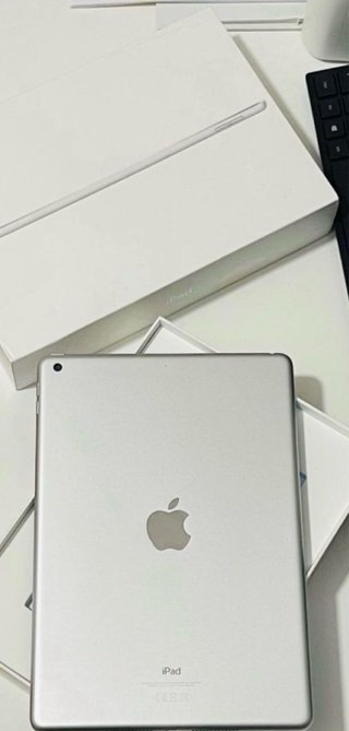 iPhone 15 Pro 256GB + iPad 9 + AirPods + Funda