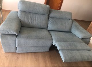 Sofá 3 plazas con 2 módulos motorizados.
