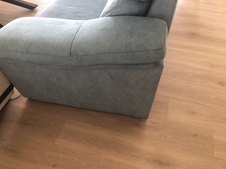 Sofá 3 plazas con 2 módulos motorizados.