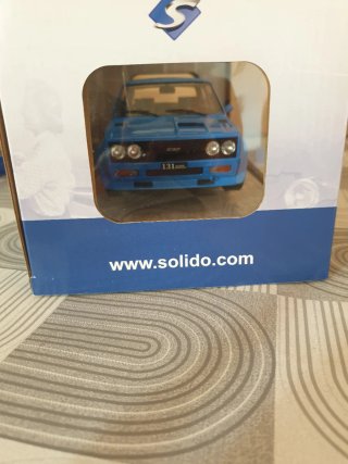 Coche de colección Solido Fiat 131 Abarth azul