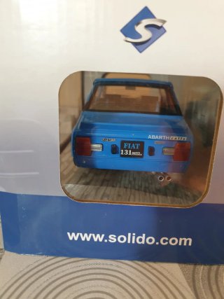 Coche de colección Solido Fiat 131 Abarth azul