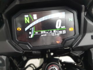 KAWASAKI VERSYS 650 ABS 23' con 20000 km