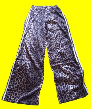 Dos pantalones estampados