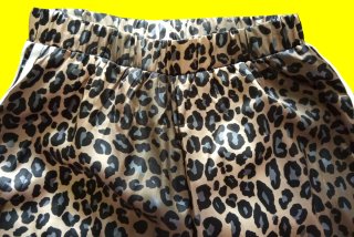 Dos pantalones estampados