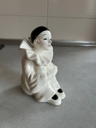 Figura mimo porcelana